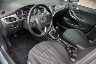 Opel Astra 1.4 Turbo 150 PK Edition | Trekhaak | 1450 KG Trekgewicht | Navigatie | Climate Control | PDC V+A | Mistlampen Voor | Rijklaar / 21