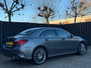 Mercedes-Benz A-klasse 250 e AMG Line / 7