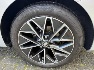 Škoda Octavia Combi 1.0 TSI Business Edition / 56