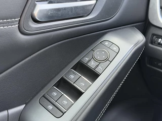 Nissan Qashqai N-Connecta 1.3 MHEV 158PK Xtronic Automaat Navigatie, Rondomzichtcamera, Keyless, Panoramadak, Elektrische Kofferklep, Cold Pack / 19