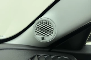 Jeep Avenger 1.2 e-Hybrid Summit Automaat | JBL Soundsystem| Navigatie | Draadloze telefoonlader | Elektrische achterklep | Camera | Keyless | Carplay / 31