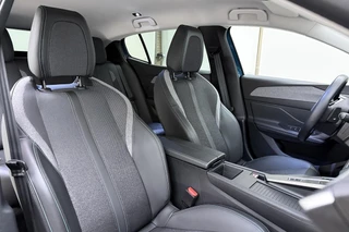 Peugeot 408 1.2 Hybrid 145 e-DCS6 Allure | Apple carplay/Android auto | Climate control | Parkeersensoren achter | achteruitrijcamera | / 11