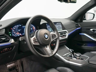 BMW 3 Serie Touring M340i xDrive Panoramadak | M-Stoelen | Harman Kardon | CoPilot / 4