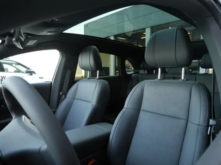 Leapmotor B05 ProMax Design 67.1 kWh | Panoramadak | Elektrisch verstelbare stoelen | Stuurwiel verwarming | Apple carplay/Android auto | Sfeerverlichting | Regensensor | Privacyglas | 19 inch lichtmetalen velgen / 11