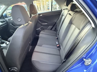 Volkswagen T-Roc 1.0 TSI Life  | LED | Apple Carplay | Adapt. Cruise | DAB+ | PDC v+a incl. Camera / 61