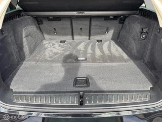 BMW 5-serie Touring 530i xDrive / Panoramadak / M-sport / 18