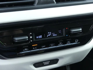 Suzuki Swift 1.2 Comfort Smart Hybrid NIEUW, Uit voorraad leverbaar, Apple Carpl/ Android Auto, Cruise Control, Camera, Navigatie / 20