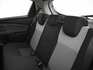 Toyota Yaris 1.0 VVT-i Comfort 5 Drs Airco / 17