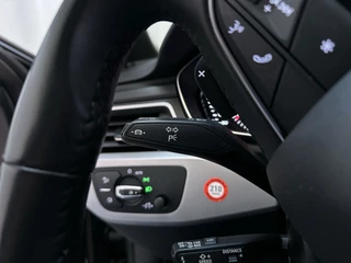 Audi A4 Avant 35 TFSI S Edition Competition LED Stoelverwarming Camera DAB+ Navigatie / 26