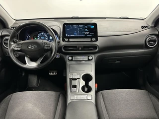 Hyundai Kona EV Comfort 64 kWh 3 Fase Warmtepomp CAMERA CARPLAY NAVI ECC ADAPTIEF CRUISE. / 2