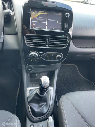 Renault Clio 0.9 TCe GT-Line/Navi/Tel/Pdc/ / 28