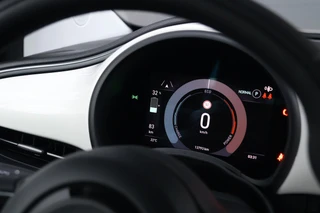 Fiat 500e Urban Comfort 42 kWh  Keyless/Stoelverw/CarPlay/Camera/Dodehoek/Pdc/15" / 11