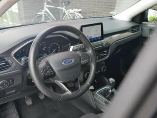 Ford Focus 1.5 EcoBoost Titanium Business NL Auto| Trekhaak| Dealer onderhouden / 15
