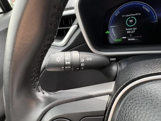 Toyota Corolla Cross 2.0 High Power Hybrid First Edition 1E-EIGENAAR NL-AUTO PARK-SENSOREN BLIND-SPOT STOELVERW APPLE/ANDROID DRAADLOOS-LADEN CAMERA ELEK-KLEP LM-VELGEN AD-CRUISE KEYLESS / 28
