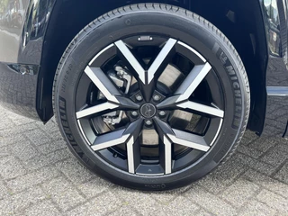 Jeep Compass First Edition 74 kWh | Premium Pack | Convenience Pack| Pano | 20"LMW | Uit VOORRAAD leverbaar | 6+2 jaar Garantie / 12