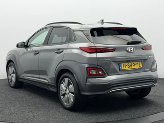Hyundai Kona EV Premium 64 kWh SOH 90,1% Warmtepomp | Leer | Head-Up | Elektr. Stoelen | Adaptive Cruise / 17