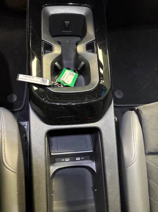 Volkswagen ID.5 Pro 77 kWh / Soh 95,2 / warmtepomp / trekhaak / head up / memory / carplay / 27