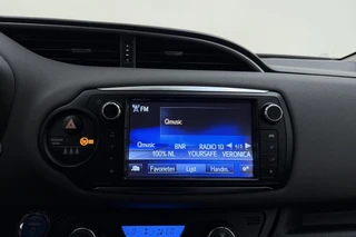 Toyota Yaris 1.5 Hybrid Aspiration | Navigatie | Achteruitrijcamera | Climate Control | Cruise control | Verw. buitenspiegels / 24