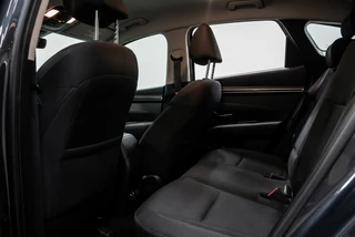 Hyundai Tucson 1.6 T-GDI PHEV Comfort Smart 265pk l Camera l Carplay | Adapt.Cr | AllSeason / 13