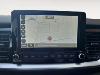Kia Stonic 1.0T MHEV GT-PlusLine | Schuifdak | Stoel en stuurverwarming | Navigatie | Camera | Climate control | Cruise control | Getinte ramen achter | Parkeersensoren voor en achter | / 28