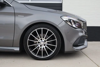 Mercedes-Benz CLA-klasse Shooting Brake 180 AMG Sport White Art Edition Automaat - Alcantara - Trekhaak - Xenon - 18 inch / 29
