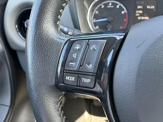 Toyota Yaris 1.0 VVT-i Aspiration 5-Deurs | Climate control | Camera | Navigatie | Cruise control | Elektrisch Pakket | Bluetooth telefoonvoorbereiding / 19