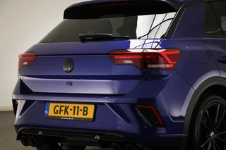 Volkswagen T-Roc 2.0 TSI 4Motion R | PANORAMADAK | BEATS | AKRAPOVIC UITLAAT | CAMERA | TREKHAAK / 25