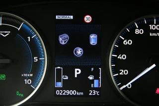 Mitsubishi Eclipse Cross 2.4 PHEV Executive / 7
