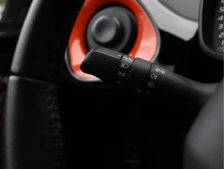 Peugeot 108 1.0 e-VTi Top  | Cruise Control | Camera | Keyless | Org. NL / 34
