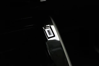 Peugeot 208 1.2 Hybrid e-DCS6 Style 110 PK | Automaat | Parkeersensor | Airco | Android auto / Apple Carplay | Cruise Control | Bluetooth | Nieuw uit voorraad leverbaar / 26