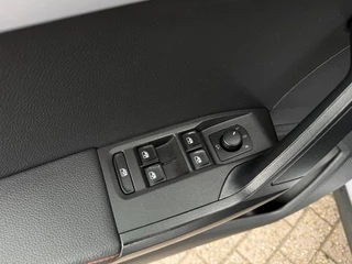 SEAT Arona 1.5 TSI FR Launch Edition 150PK Automaat Camera Sportstoelen Navi Apple Carplay Android Auto / 20