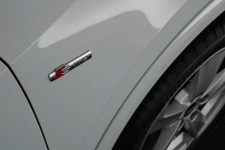 Audi Q2 35 TFSI 150pk S Edition Panoramadak Keyless Virtual Cockpit LED Koplampen S-Line / 43