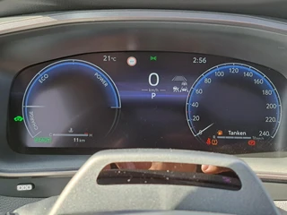 Toyota Corolla Cross Hybrid 180 GR Sport NIEUW! PLUS PACK STOEL/STUURWIELVERWARMING ELEK. ACHTERKLEP / 7