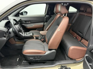Mazda MX-30 e-SkyActiv R-EV 170 Makoto Trekhaak | Head-UP | BOSE | 360 Camera | Premium Pack / 7