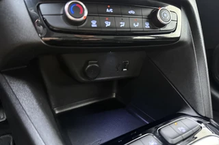 Opel Corsa 1.2 Edition 100pk | Airco | Cruise Control | Apple Carplay - Android Auto | Lichtmetalen Velgen | Parkeersensoren achter | Navigatie / 24
