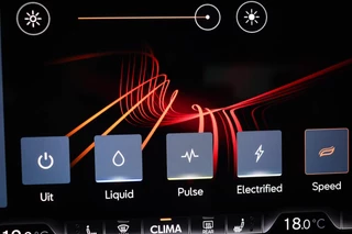 CUPRA Formentor 1.5 TSI e-Hybrid Business | NIEUW | ECLIPSE PACK | MATRIX LED | STUURVERWARMING | DAB | APPLE | CAMERA | 19" / 48