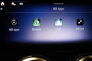 Mercedes-Benz EQB 250+ Electric Art 71 kWh | 7 PERSOONS | PANORAMADAK | DAB | APPLE | CAMERA / 48