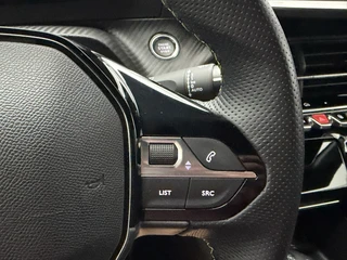 Peugeot e-208 EV GT 51 kWh 3-Fase SOH 96,5% Warmtepomp | 3D i-Cockpit | Carplay&Android | Camera | Full-Led / 28