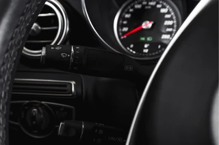 Mercedes-Benz GLC Coupé 250 4MATIC 211 PK Premium AMG Line  | S/K-Panodak | Cruise | Stoelverw. | PDC | Camera | App. Connect | ECC | LM 21" | / 40