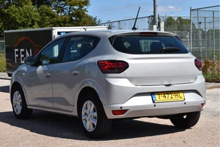 Dacia Sandero 1.0 TCe 90 Expression  | NL-Auto | 1e eigenaar | Carplay | Airco | Cruise Contr | DAB | Full LED | NAP / 2