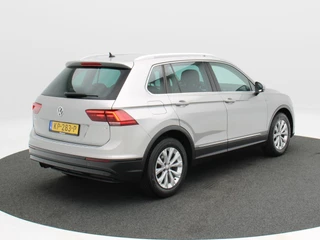Volkswagen Tiguan 1.4 TSi 125 Pk Connected Series | Cruise Control | Navigatie | Climatronic | Parkeersensoren | 17 Inch | 158.663 Km !! / 2