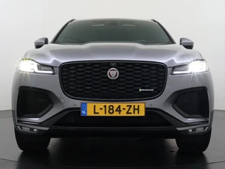 Jaguar F-PACE 2.0 P400e PHEV HSE VAN: 40.900,- VOOR: 38.877,- UW VOORDEEL: 2.023,- RIJKLAARPRIJS INCL 12 MND BOVAG GARANTIE| PANORAMA DAK | EL.STOELEN MET GEHEUGEN | HEAD UP | STOEL + STUUR VERWARMING | LEDER| 360 CAMERA / 6
