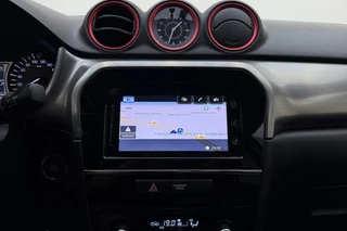 Suzuki Vitara 1.4 S | Trekhaak l Climate Control l Bluetooth l LED l Camera l PDC Voor & Achter l Stoelverwarming l Lichtmetalen Velgen / 28
