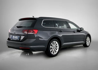 Volkswagen Passat 1.5 TSI Business | Automaat | Adaptive cruise | Stoelverwarming | CarPlay | Camera | Parkeersensoren | BTW / 2