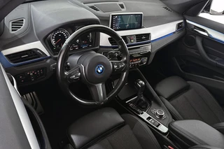 BMW X1 xDrive25e M Sport Sportstoelen Stoelverwarming Apple CarPlay LED / 6