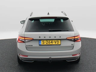Škoda Superb Combi 1.4 TSi 218 Pk iV Sportline Business | Trekhaak | Stoelverwarming | CarPlay | Camera | Cruise Control | Navigatie | Full LED | 19 Inch | 91.754 Km !! / 7
