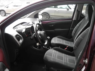 Peugeot 108 1.2 Puretech Allure Lichtmetalen velgen | Getint glas | Airco | Bluetooth | Touchscreen / 10