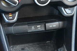 Kia Picanto 1.0 CVVT ComfortPlusLine Navigator | Carplay | Camera | Airco | / 22