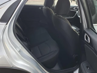 Kia XCeed 1.5 T-GDI MHEV DynamicLine *Cruise & Clima* / 17