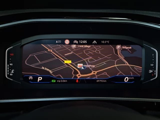 Volkswagen T-Roc Cabrio 1.5 TSI 150pk DSG R-Line (Trekhaak,Camera,Virtual,IQ) / 25